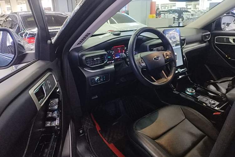 Used Ford Explorer 2020 EcoBoost 285 Four-Wheel Drive Trend Edition 6 Seats Driver Seat