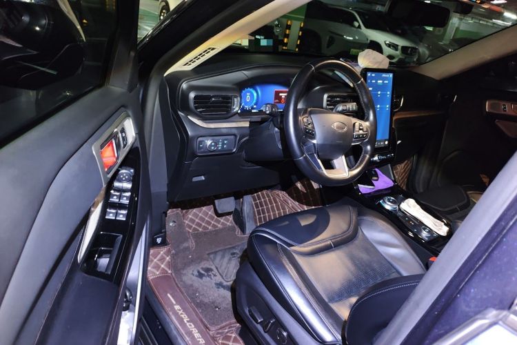 Used Ford Explorer 2020 EcoBoost 285 4x4 Platinum Edition 7-Seater Driver Seat