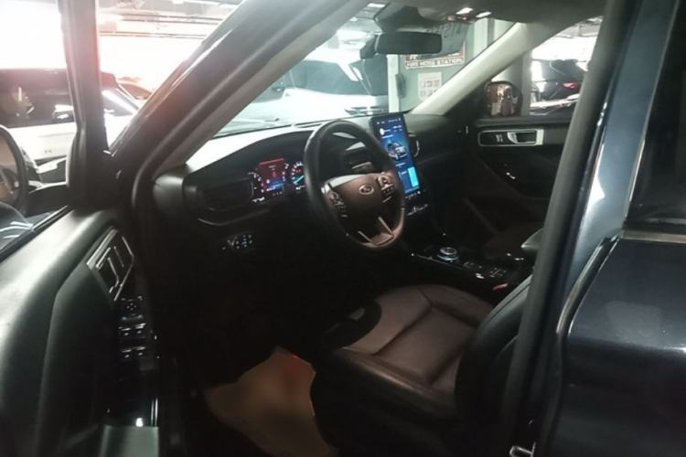 Used Ford Explorer 2020 EcoBoost 285 Rear-Drive Trend Edition 7-Seater Driver Seat