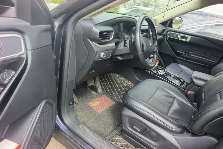 Used Ford Explorer 2020 EcoBoost 285 Four-Wheel Drive Trend Edition 6 Seats Driver Seat