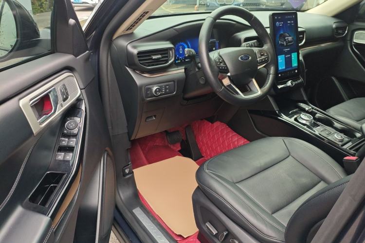 Used Ford Explorer 2020 EcoBoost 285 4x4 Titanium Edition 7-Seater Driver Seat