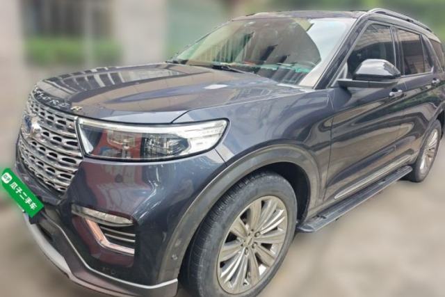 Ojetý Ford Explorer 2020 EcoBoost 285 4x4 Titanium Edition 6 Seats
