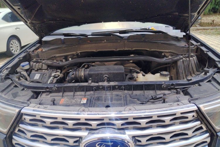 Used Ford Explorer 2020 EcoBoost 285 4x4 Titanium Edition 6 Seats Engine Bay