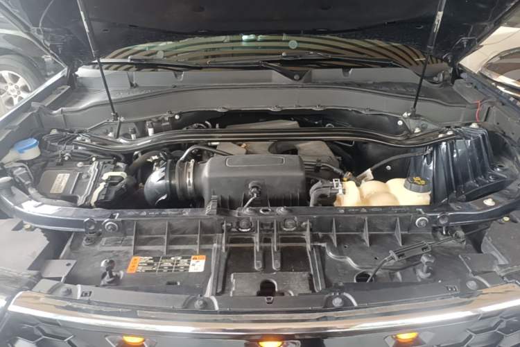 Used Ford Explorer 2020 EcoBoost 285 4x4 Titanium Edition 7-Seater Engine Bay