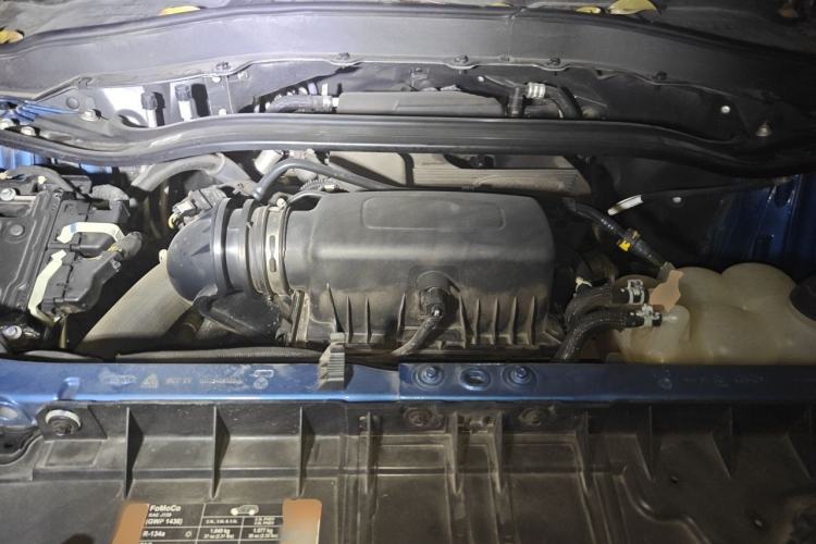 Used Ford Explorer 2020 EcoBoost 285 Four-Wheel Drive Sport Edition ST-LINE 7-Seater Engine Bay
