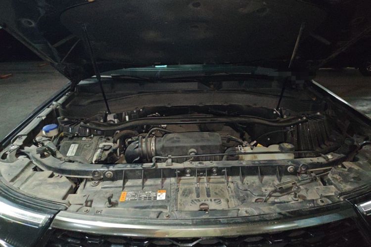 Used Ford Explorer 2020 EcoBoost 285 4x4 Sport Edition ST-LINE 6-Seater Engine Bay