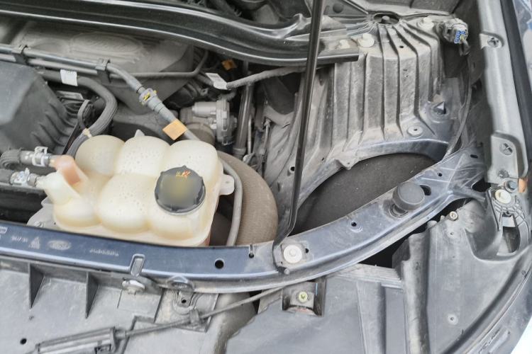 Used Ford Explorer 2020 EcoBoost 285 4x4 Titanium Edition 7-Seater Engine Bay Left
