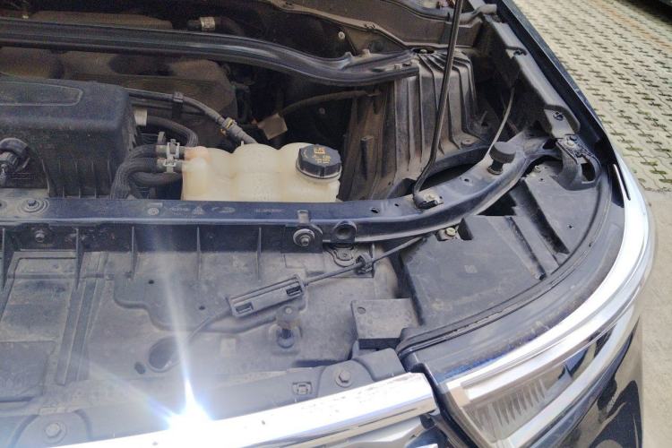 Used Ford Explorer 2020 EcoBoost 285 4x4 Titanium Edition 6 Seats Engine Bay Left