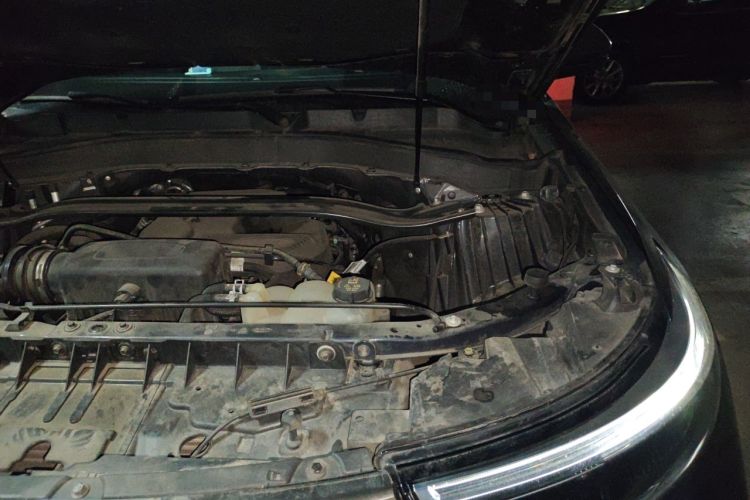 Used Ford Explorer 2020 EcoBoost 285 4x4 Sport Edition ST-LINE 6-Seater Engine Bay Left