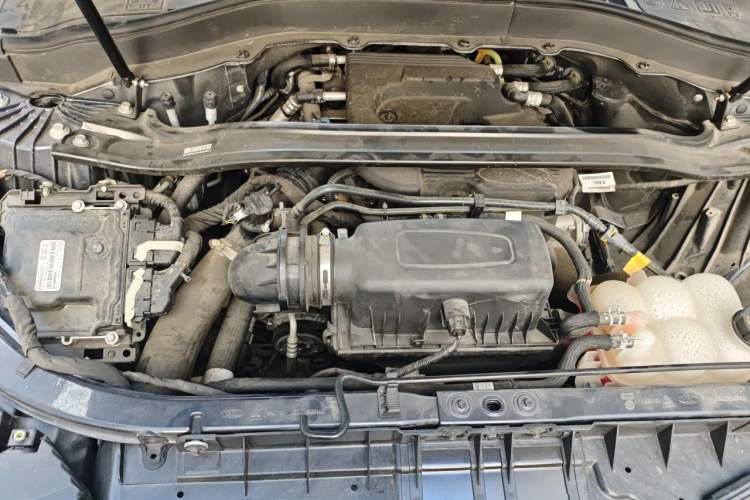 Used Ford Explorer 2020 EcoBoost 285 4x4 Titanium Edition 6 Seats Engine Bay