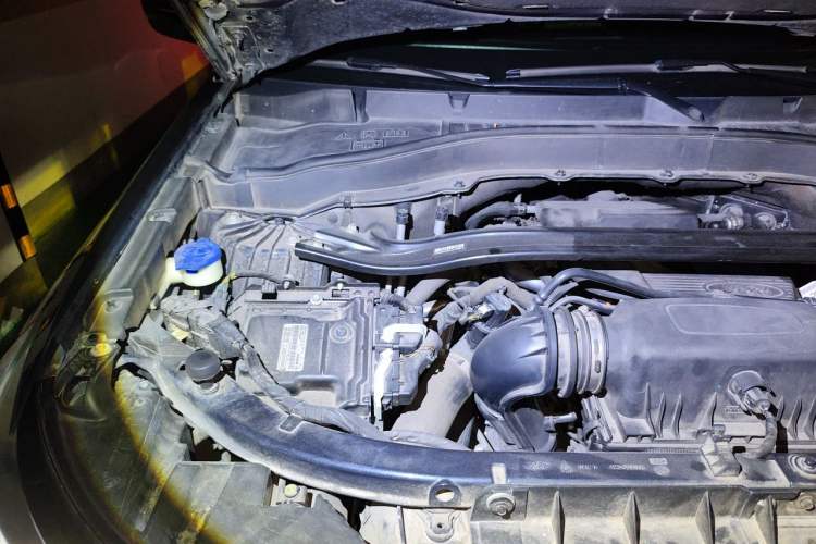 Used Ford Explorer 2020 EcoBoost 285 4x4 Platinum Edition 7-Seater Engine Bay Right