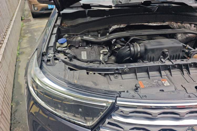 Used Ford Explorer 2020 EcoBoost 285 4x4 Titanium Edition 6 Seats Engine Bay Right
