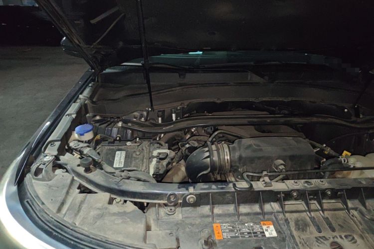 Used Ford Explorer 2020 EcoBoost 285 4x4 Sport Edition ST-LINE 6-Seater Engine Bay Right