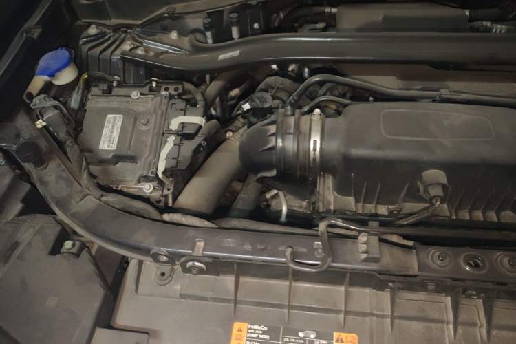 Used Ford Explorer 2020 EcoBoost 285 Rear-Drive Trend Edition 7-Seater Engine Bay Right
