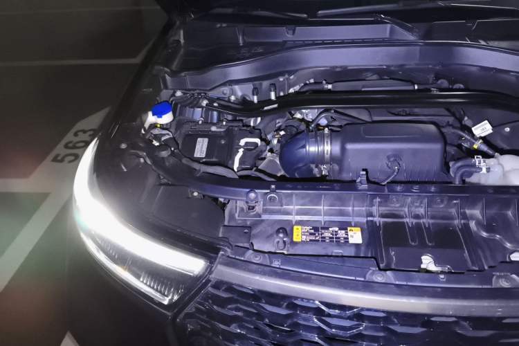 Used Ford Explorer 2020 EcoBoost 285 4x4 Sport Edition ST-LINE 6-Seater Engine Bay Right