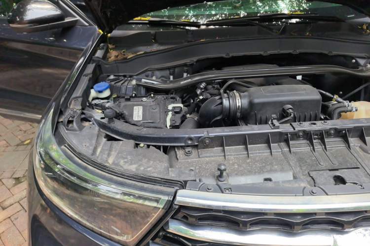 Used Ford Explorer 2020 EcoBoost 285 Four-Wheel Drive Trend Edition 6 Seats Engine Bay Right