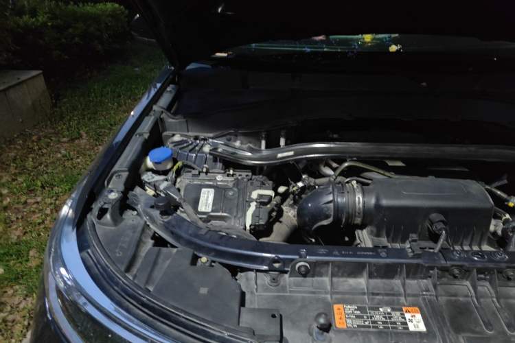 Used Ford Explorer 2020 EcoBoost 285 Four-Wheel Drive Trend Edition 6 Seats Engine Bay Right