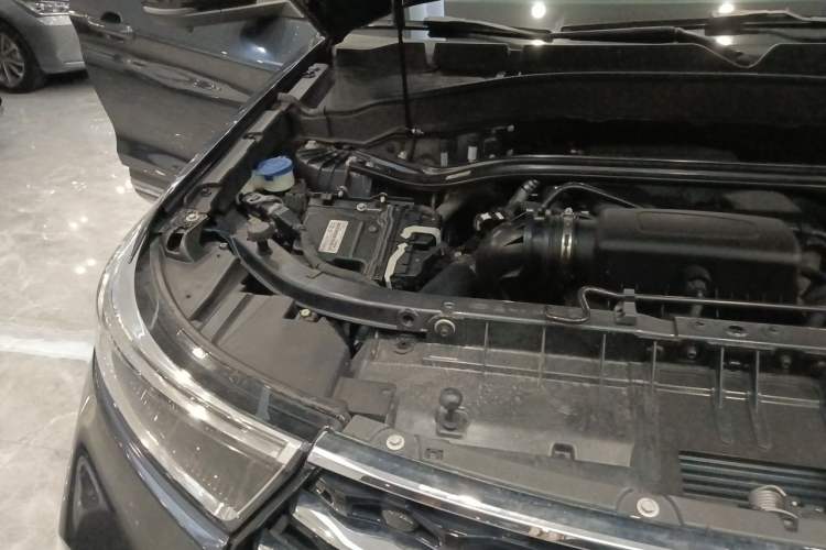 Used Ford Explorer 2020 EcoBoost 285 Rear-Drive Trend Edition 6 Seats Engine Bay Right