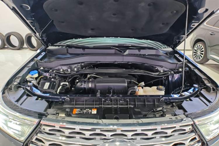 Used Ford Explorer 2020 EcoBoost 285 4x4 Titanium Edition 7-Seater Engine Bay