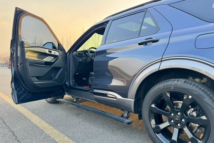 Used Ford Explorer 2020 EcoBoost 285 Four-Wheel Drive Sport Edition ST-LINE 7-Seater Exterior 1