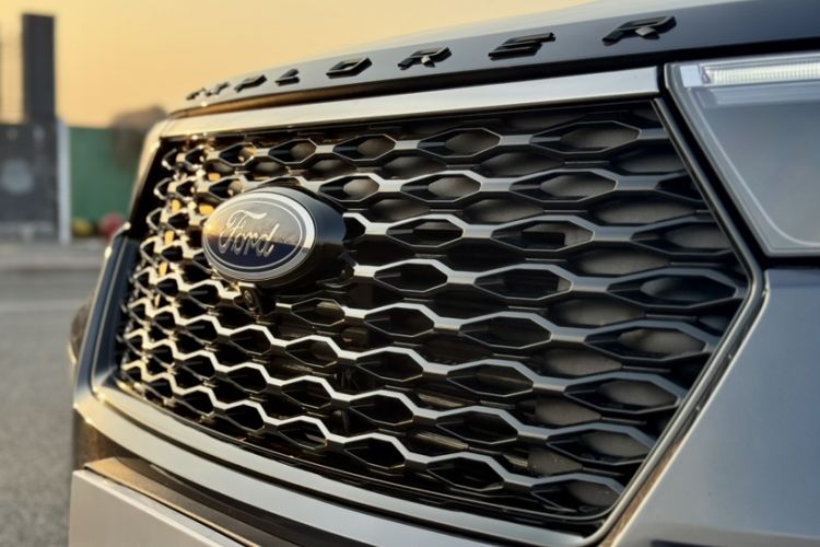 Used Ford Explorer 2020 EcoBoost 285 Four-Wheel Drive Sport Edition ST-LINE 7-Seater Exterior 12