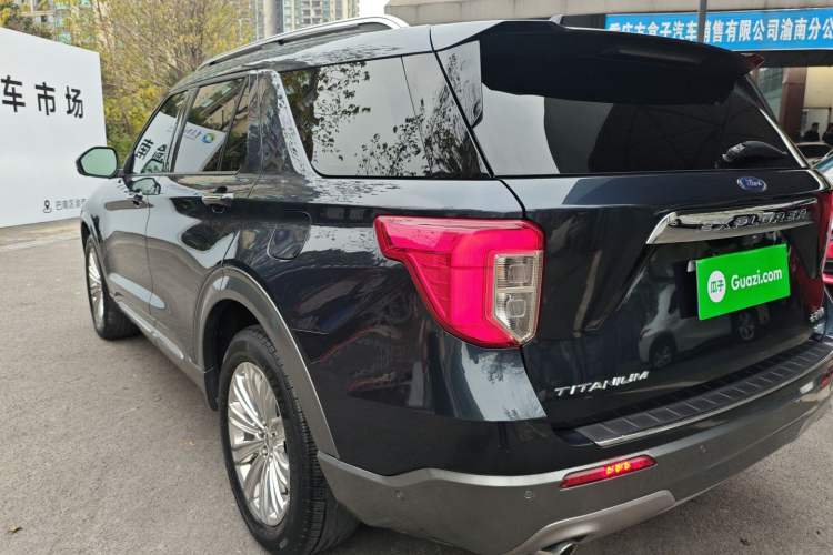 Used Ford Explorer 2020 EcoBoost 285 4x4 Titanium Edition 7-Seater Exterior 2