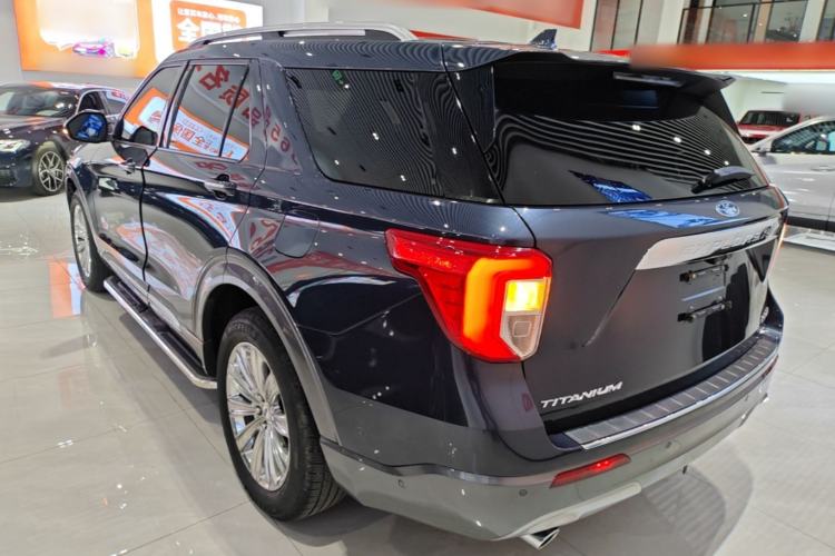 Used Ford Explorer 2020 EcoBoost 285 4x4 Titanium Edition 7-Seater Exterior 2