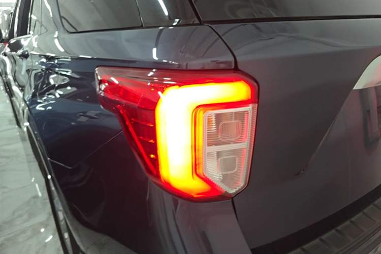 Used Ford Explorer 2020 EcoBoost 285 Four-Wheel Drive Trend Edition 6 Seats Exterior 3