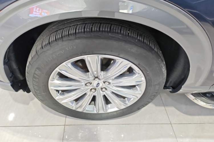 Used Ford Explorer 2020 EcoBoost 285 4x4 Titanium Edition 7-Seater Exterior 4