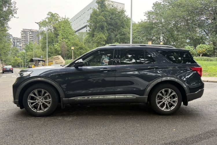 Used Ford Explorer 2020 EcoBoost 285 Rear-Drive Trend Edition 7-Seater Exterior 6