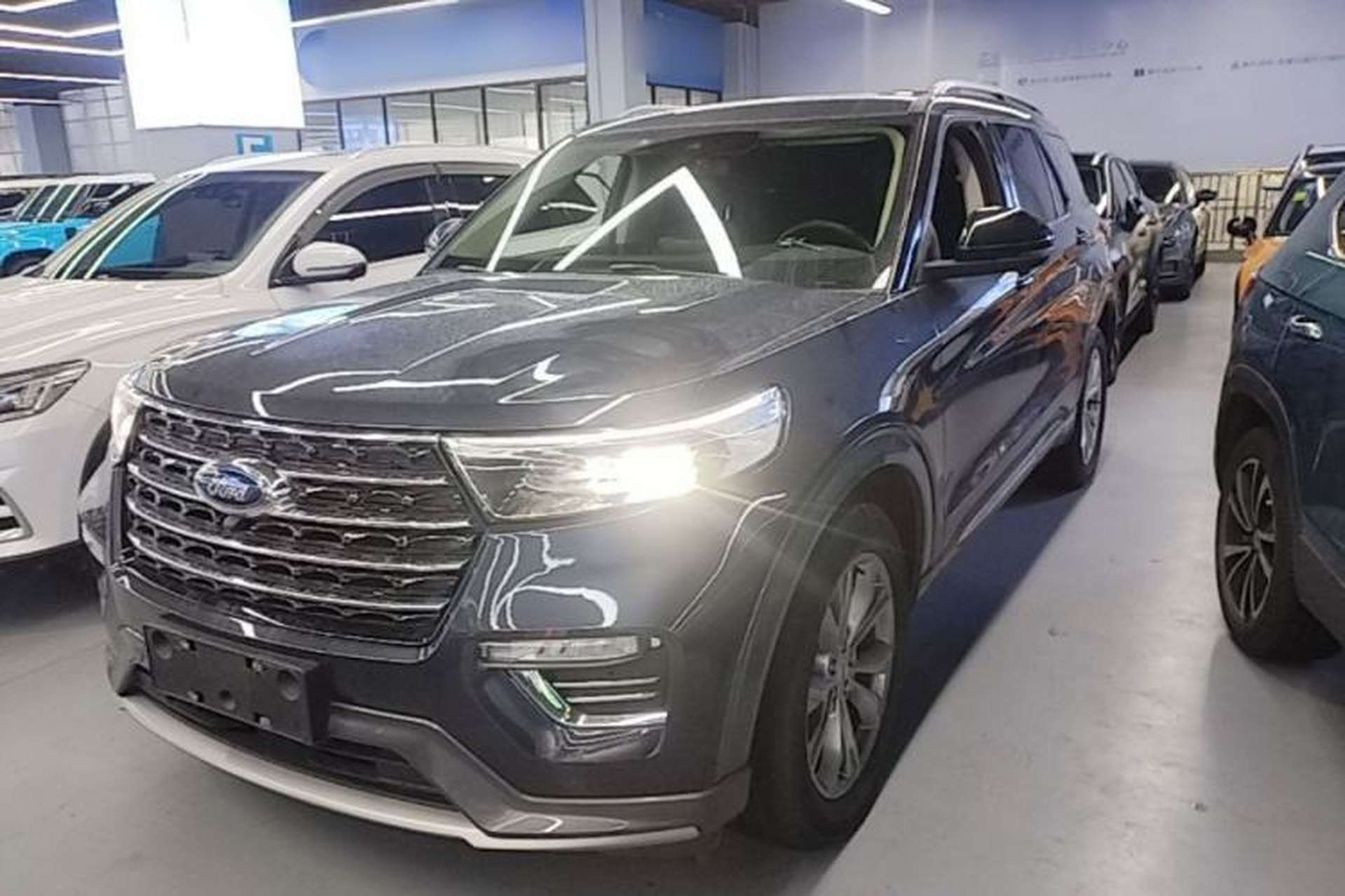 Used Ford Explorer 2020 EcoBoost 285 Four-Wheel Drive Trend Edition 6 Seats Front Left 45 Deg