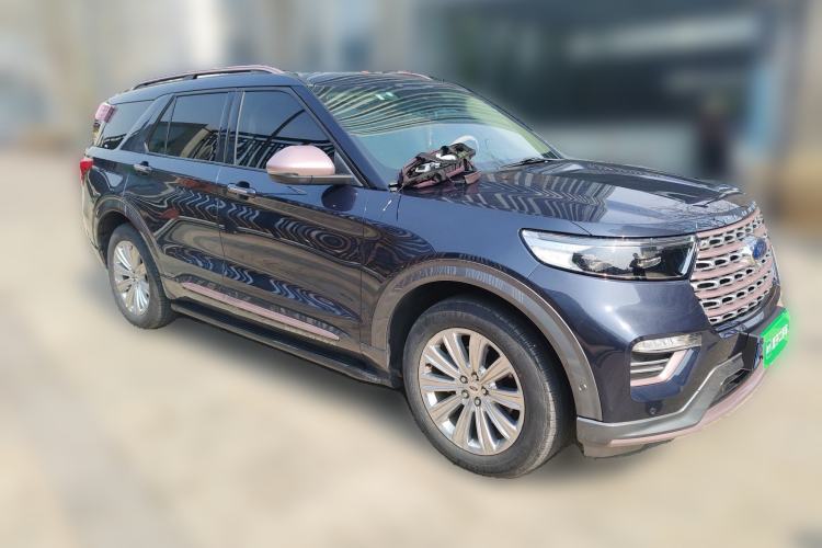 Used Ford Explorer 2020 EcoBoost 285 4x4 Titanium Edition 7-Seater Front Right 45 Deg