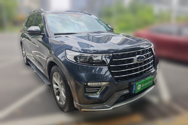 Used Ford Explorer 2020 EcoBoost 285 Rear-Drive Trend Edition 7-Seater Front Right 45 Deg