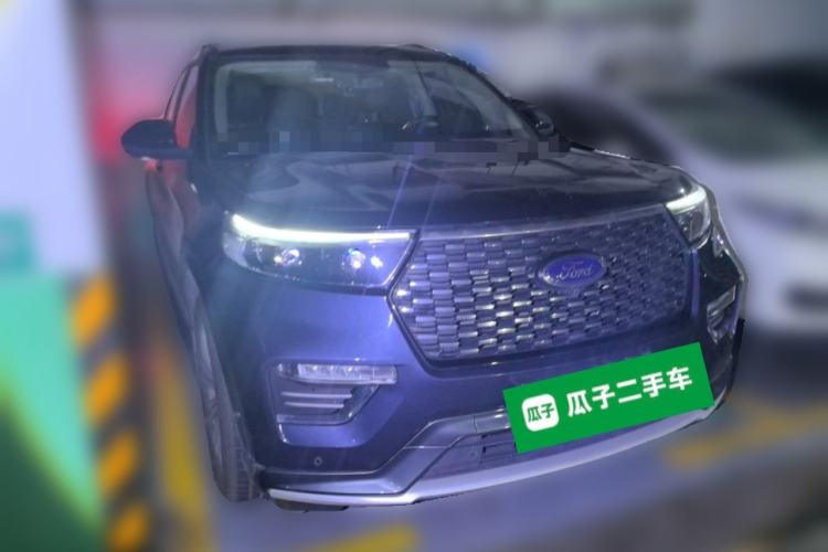 Used Ford Explorer 2020 EcoBoost 285 4x4 Titanium Edition 7-Seater Front Right 45 Deg