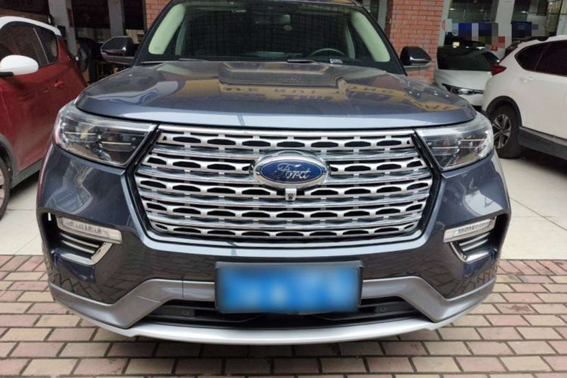 Used Ford Explorer 2020 EcoBoost 285 4x4 Titanium Edition 7-Seater Front