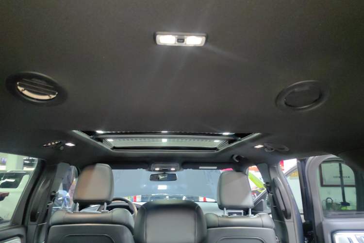 Used Ford Explorer 2020 EcoBoost 285 Four-Wheel Drive Sport Edition ST-LINE 7-Seater Headliner