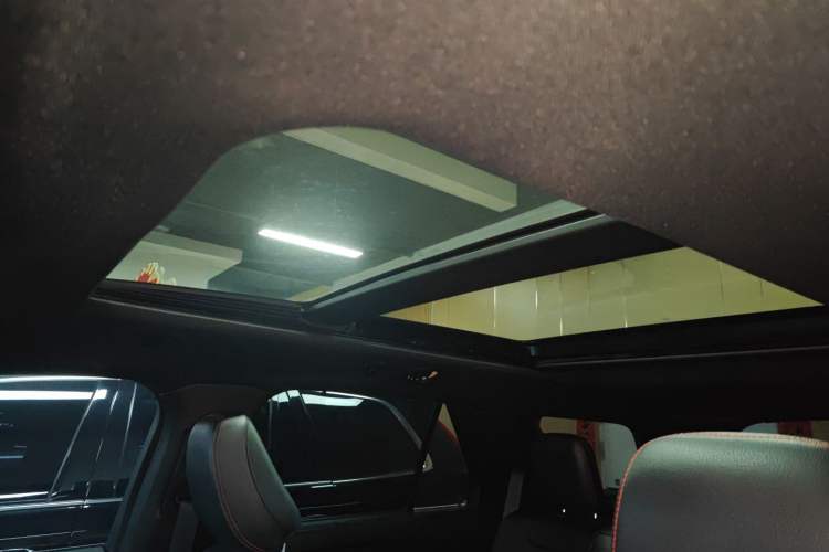 Used Ford Explorer 2020 EcoBoost 285 Four-Wheel Drive Sport Edition ST-LINE 7-Seater Headliner