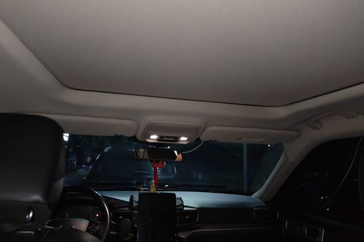 Used Ford Explorer 2020 EcoBoost 285 Four-Wheel Drive Trend Edition 6 Seats Headliner