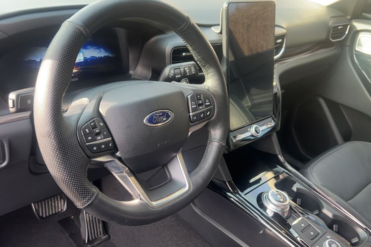 Used Ford Explorer 2020 EcoBoost 285 4x4 Titanium Edition 6 Seats Instrument Cluster
