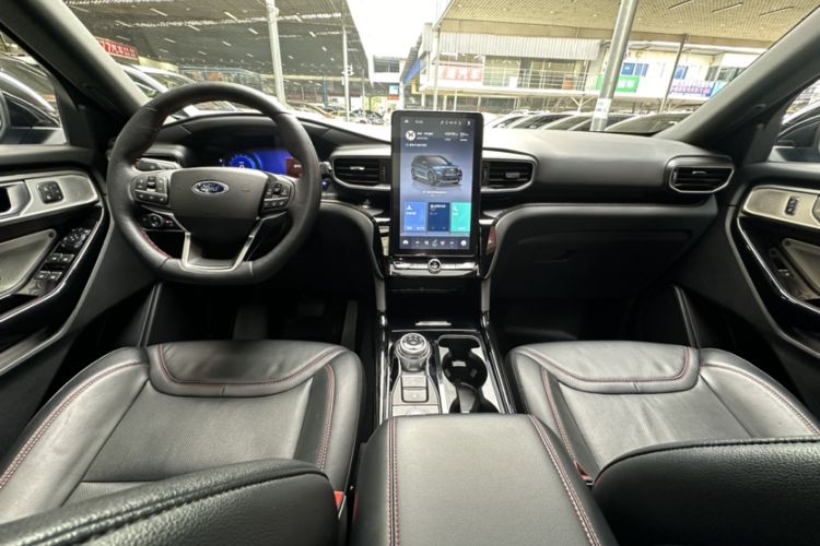 Used Ford Explorer 2020 EcoBoost 285 Four-Wheel Drive Sport Edition ST-LINE 7-Seater Interior 11