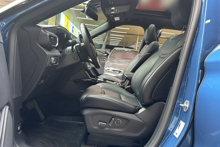 Used Ford Explorer 2020 EcoBoost 285 Four-Wheel Drive Sport Edition ST-LINE 7-Seater Interior 15