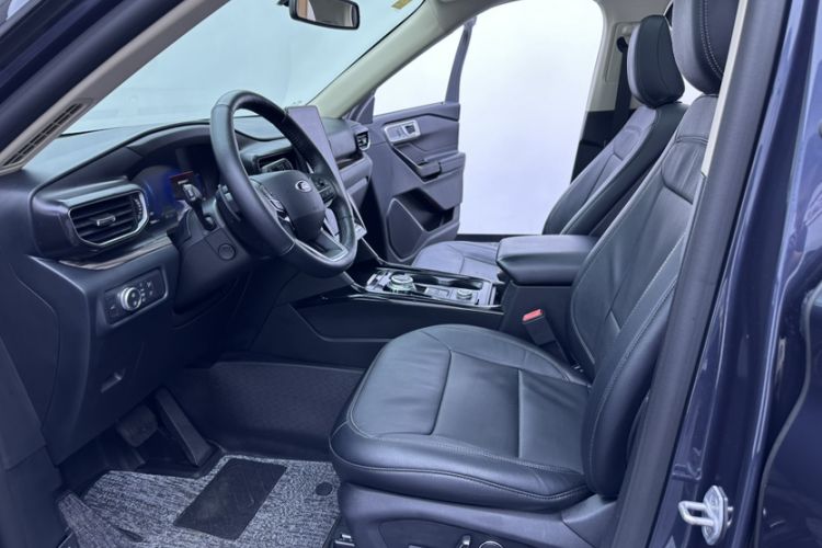 Used Ford Explorer 2020 EcoBoost 285 4x4 Titanium Edition 6 Seats Interior 2