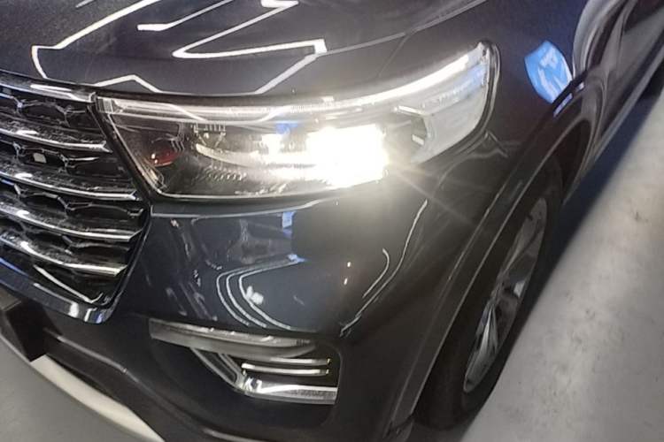 Used Ford Explorer 2020 EcoBoost 285 Four-Wheel Drive Trend Edition 6 Seats Left Front Headlight