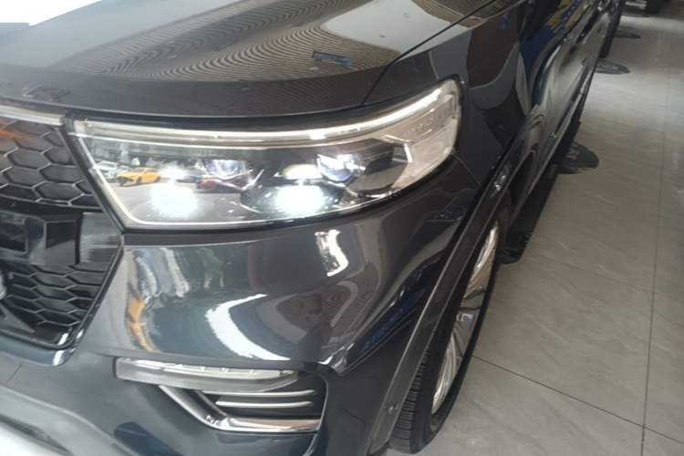Used Ford Explorer 2020 EcoBoost 285 4x4 Titanium Edition 7-Seater Left Front Headlight