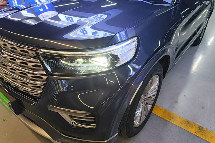 Used Ford Explorer 2020 EcoBoost 285 4x4 Titanium Edition 6 Seats Left Front Headlight