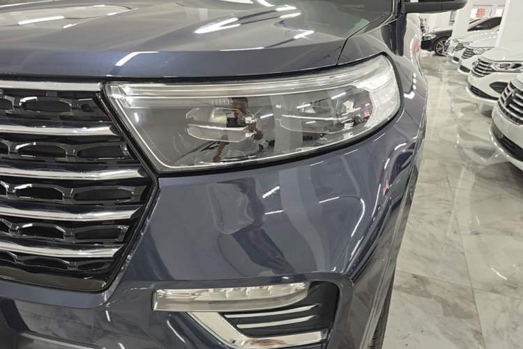 Used Ford Explorer 2020 EcoBoost 285 Four-Wheel Drive Trend Edition 6 Seats Left Front Headlight