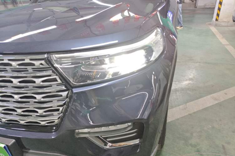 Used Ford Explorer 2020 EcoBoost 285 4x4 Titanium Edition 6 Seats Left Front Headlight