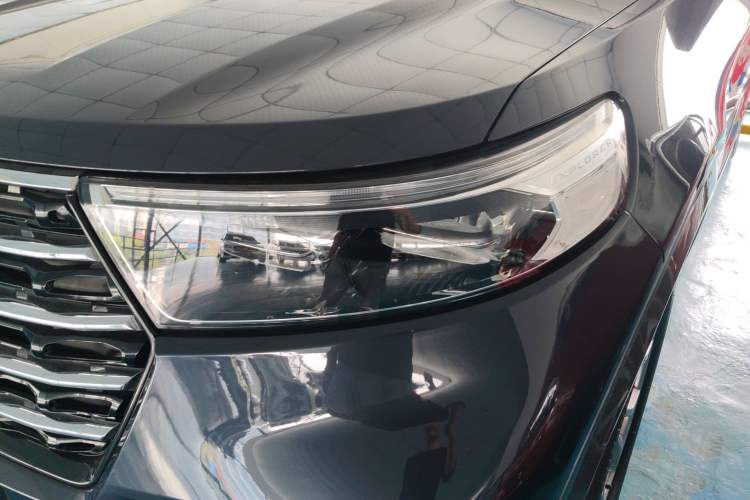 Used Ford Explorer 2020 EcoBoost 285 Rear-Drive Trend Edition 7-Seater Left Front Headlight