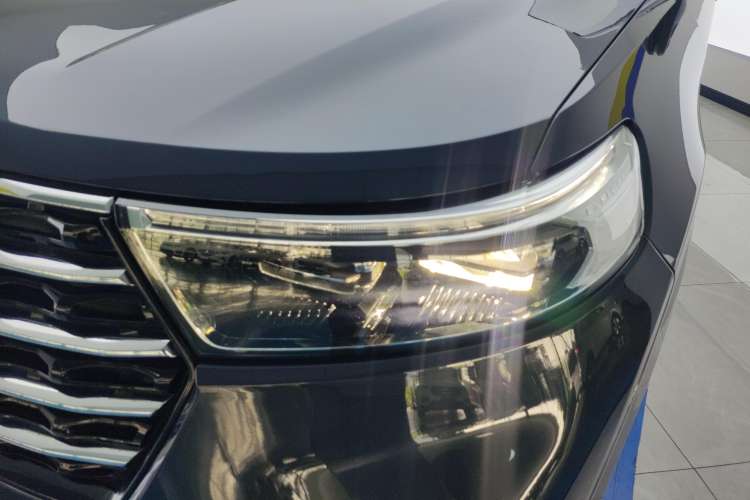 Used Ford Explorer 2020 EcoBoost 285 Rear-Drive Trend Edition 7-Seater Left Front Headlight