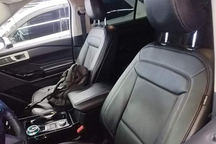Used Ford Explorer 2020 EcoBoost 285 Four-Wheel Drive Trend Edition 6 Seats Left Front Seat